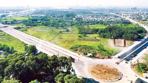 Dự án trọng điểm đường trục trung tâm Biên Hòa trên địa bàn phường Trấn Biên đang gấp rút hoàn thiện, đưa vào sử dụng.