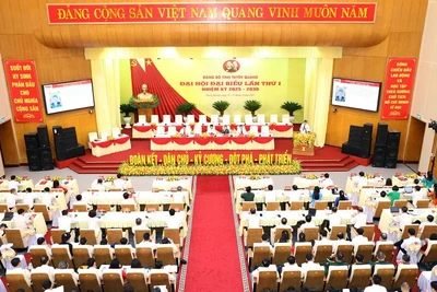 Toàn cảnh phiên trù bị Đại hội đại biểu Đảng bộ tỉnh Tuyên Quang lần thứ I.