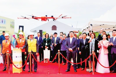 Bệnh viện đa khoa Đức Giang (Hà Nội) chính thức ứng dụng UAV trong vận chuyển mẫu bệnh phẩm, thuốc và vật tư y tế.