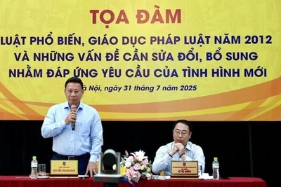 Thứ trưởng Tư pháp Nguyễn Thanh Ngọc phát biểu khai mạc Tọa đàm. (Ảnh: TH)