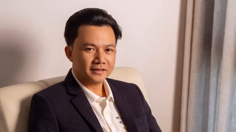 Nhạc sĩ Bá Hùng.