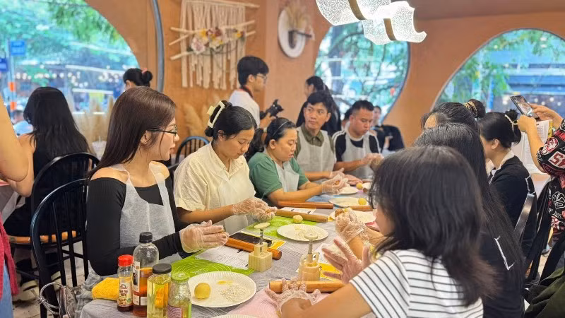 Những buổi workshop được tổ chức mỗi tuần như một không gian để dạy nghề.