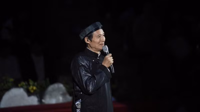 Nghệ nhân Ưu tú Nguyễn Hữu Quả chia sẻ về lịch sử làng tranh, nét độc đáo của tranh Đông Hồ.