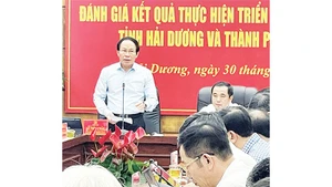 Ban Thường vụ Tỉnh ủy Hải Dương và Ban Thường vụ Thành ủy Hải Phòng họp đánh giá kết quả thực hiện Đề án sáp nhập 2 địa phương.