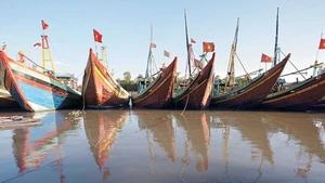 Bến thuyền Lạch Vạn, Nghệ An. Ảnh: Trung Phong