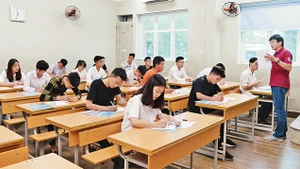 Từ những lỗ hổng nghiêm trọng trong công tác tổ chức kỳ thi THPT quốc gia năm 2018, đòi hỏi các kỳ thi sau phải có sự đổi mới một cách căn bản, toàn diện. Ảnh: THỦY NGUYÊN