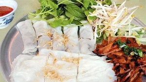 Bánh ướt nóng