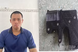 Mai Duy Khang cùng tang vật.