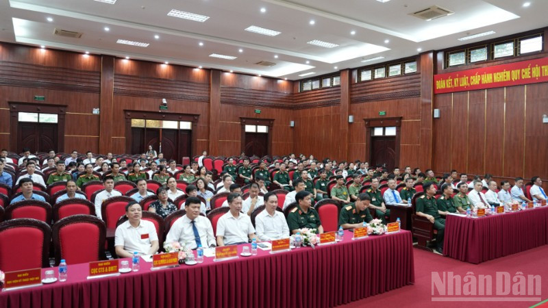 Quang cảnh buổi lễ khai mạc hội thi.