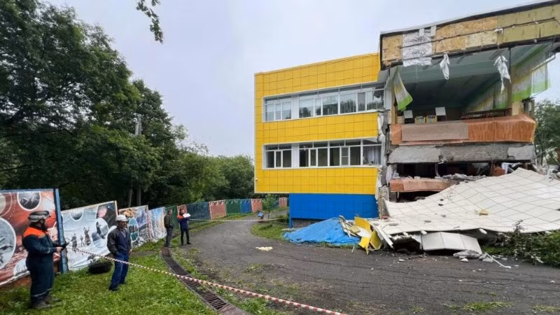 Một trường mẫu giáo bị hư hại sau trận động đất ở Petropavlovsk-Kamchatka, Nga, ngày 30/7/2025. (Ảnh: Chính quyền Kamchatka/Xinhua)