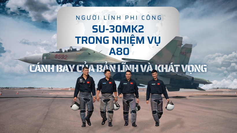 Thượng tá Vũ Đức Hùng, Phó Trung đoàn trưởng, Tham mưu trưởng Trung đoàn 927 (ngoài cùng bên trái) cùng các đồng đội,