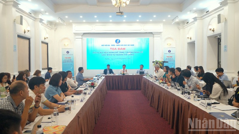 Quang cảnh tọa đàm. (Ảnh: TRUNG HƯNG)