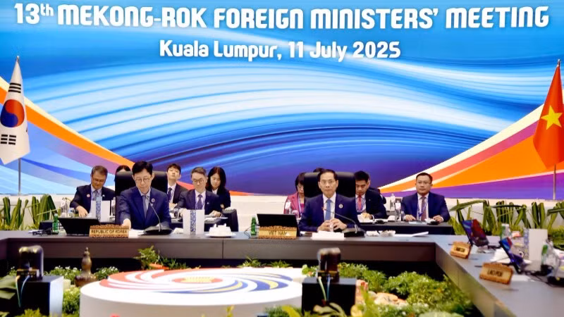 Phó Thủ tướng, Bộ trưởng Ngoại giao Bùi Thanh Sơn đồng chủ trì Hội nghị Bộ trưởng Ngoại giao Hợp tác Mekong-Hàn Quốc lần thứ 13. (Ảnh: Báo Thế giới và Việt Nam)