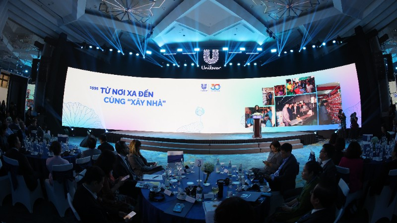 Toàn cảnh sự kiện.