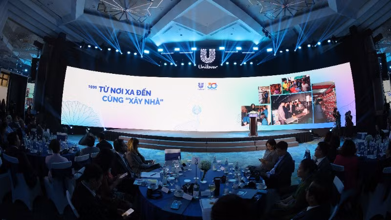 Toàn cảnh sự kiện.