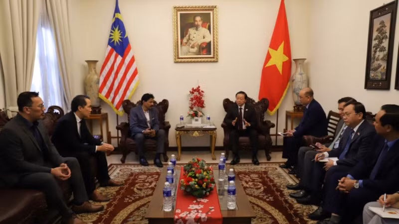 Phó Thủ tướng Chính phủ Trần Hồng Hà tiếp ông Richard Khor, Chủ tịch Phòng Thương mại Malaysia-Việt Nam (MVCC). (Ảnh: TTXVN) 