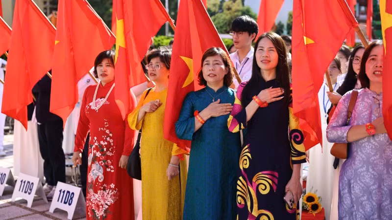 Giáo viên trong Lễ khai giảng năm học mới 2025-2026. (Ảnh minh họa: ĐẠI THẮNG)