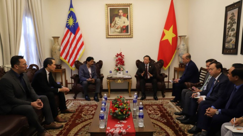 Phó Thủ tướng Chính phủ Trần Hồng Hà tiếp ông Richard Khor, Chủ tịch Phòng Thương mại Malaysia-Việt Nam (MVCC). (Ảnh: TTXVN) 