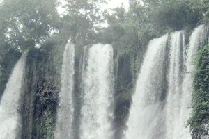 Một Dải Yếm ngang trời Tây Bắc