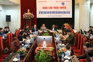 Giao lưu trực tuyến “Để mọi công dân đều được bảo đảm an sinh xã hội”