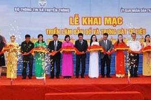 Khai mạc triển lãm bản đồ và trưng bày tư liệu: Hoàng Sa, Trường Sa của Việt Nam.