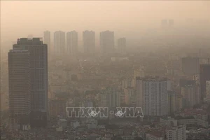 Ô nhiễm không khí tại Hà Nội. Ảnh: TTXVN
