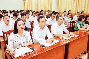 Một giờ lên lớp của học viên lớp đào tạo cán bộ nguồn quy hoạch Ban Chấp hành Ðảng bộ TP Hà Nội nhiệm kỳ 2020 - 2025. Ảnh: Thái Hiền