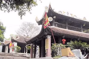 Ðền Sái và hội rước Vua độc đáo