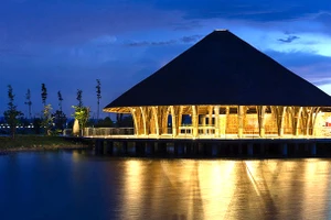 Trung tâm cộng đồng Làng Sen do KTS Võ Trọng Nghĩa thiết kế.