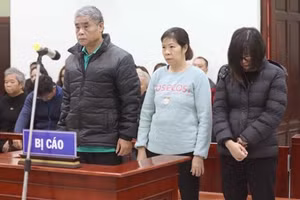 Các bị cáo tại phiên tòa.