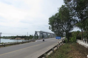 Cầu Long Đại.
