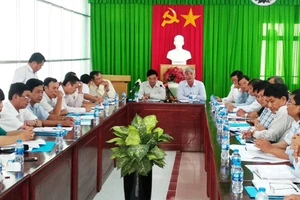 Tỉnh Vĩnh Long họp khẩn về phòng chống dịch tả lợn châu Phi xuất hiện trên địa bàn, sáng 22-5. (Ảnh: BÁ DŨNG)