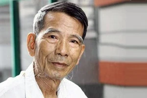 Thiếu tiêu chuẩn định lượng, nhưng NSƯT Trần Hạnh vẫn được Sở VH và TT Hà Nội đề nghị xét tặng danh hiệu NSND.