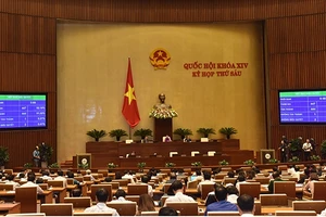 Ngày 15-11, Quốc hội thông qua Luật Bảo vệ bí mật nhà nước với sự thống nhất cao, với 444/447 đại biểu có mặt tán thành.