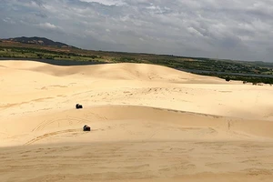 Khám phá “Sahara thu nhỏ” ở Bình Thuận