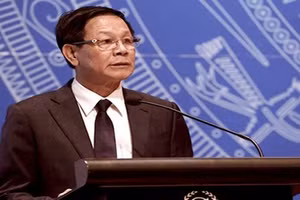 Tước danh hiệu công an nhân dân, bắt tạm giam bị can Phan Văn Vĩnh