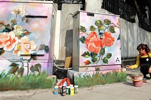 Những trạm biến áp tại Thủ đô đang được khoác lên một diện mạo mới.