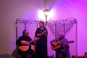 Biểu diễn Fado trong Bảo tàng thành phố Faro.