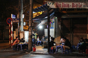 Ăn đêm ở Hà thành