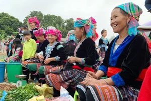 Chợ phiên San Thàng mang đậm âm sắc của một phiên chợ vùng cao.