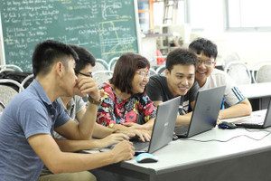 Tâm niệm “phụng sự”