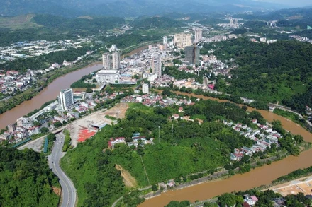 Khu kinh tế cửa khẩu Lào Cai.