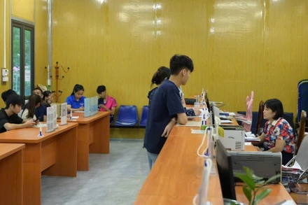 Các thủ tục được tiếp nhận và giải quyết nhanh chóng.