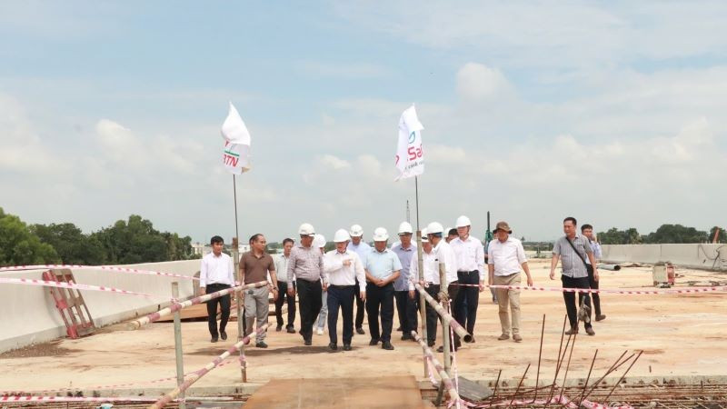 Cầu Bình Gởi bắc qua sông Sài Gòn nối tỉnh Bình Dương và Thành phố Hồ Chí Minh. bg3.jpg