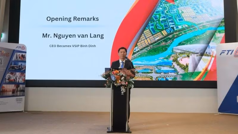Tổng Giám đốc Công ty Cổ phần Becamex Bình Định Nguyễn Văn Lăng phát biểu khai mạc hội thảo. 