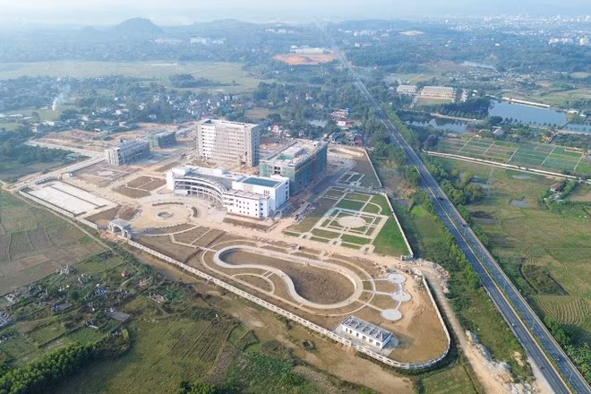 Tỉnh Tuyên Quang đặt mục tiêu hoàn thành dự án xây dựng Bệnh viện đa khoa tỉnh đúng dịp kỷ niệm 71 năm Ngày Thầy thuốc Việt Nam. 
