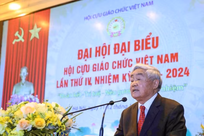 Giáo sư, Tiến sĩ Khoa học, Viện sĩ, Nhà giáo Nhân dân Phạm Minh Hạc (Ảnh: THANH TÙNG)