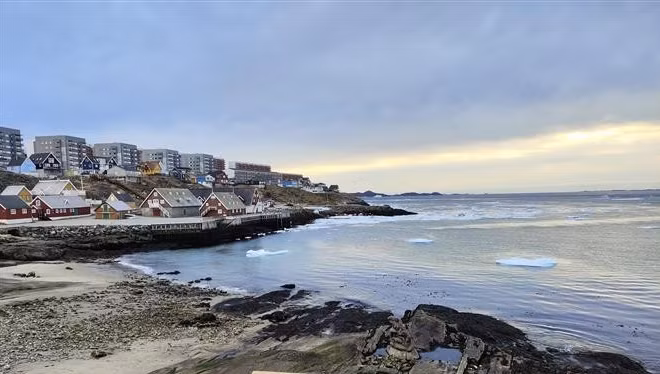 Quang cảnh thành phố Nuuk, Greenland. (Ảnh: THX/TTXVN)
