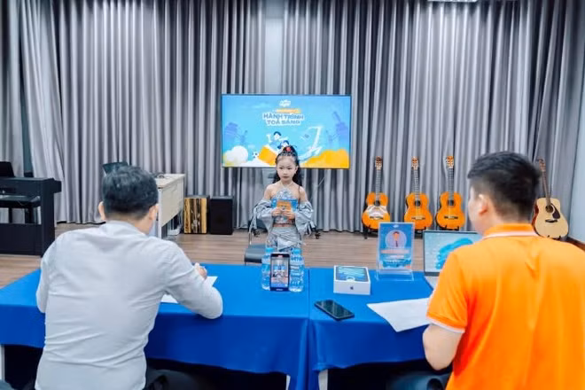 Học bổng “Hành trình tỏa sáng” mang đến các suất học bổng đa dạng.
