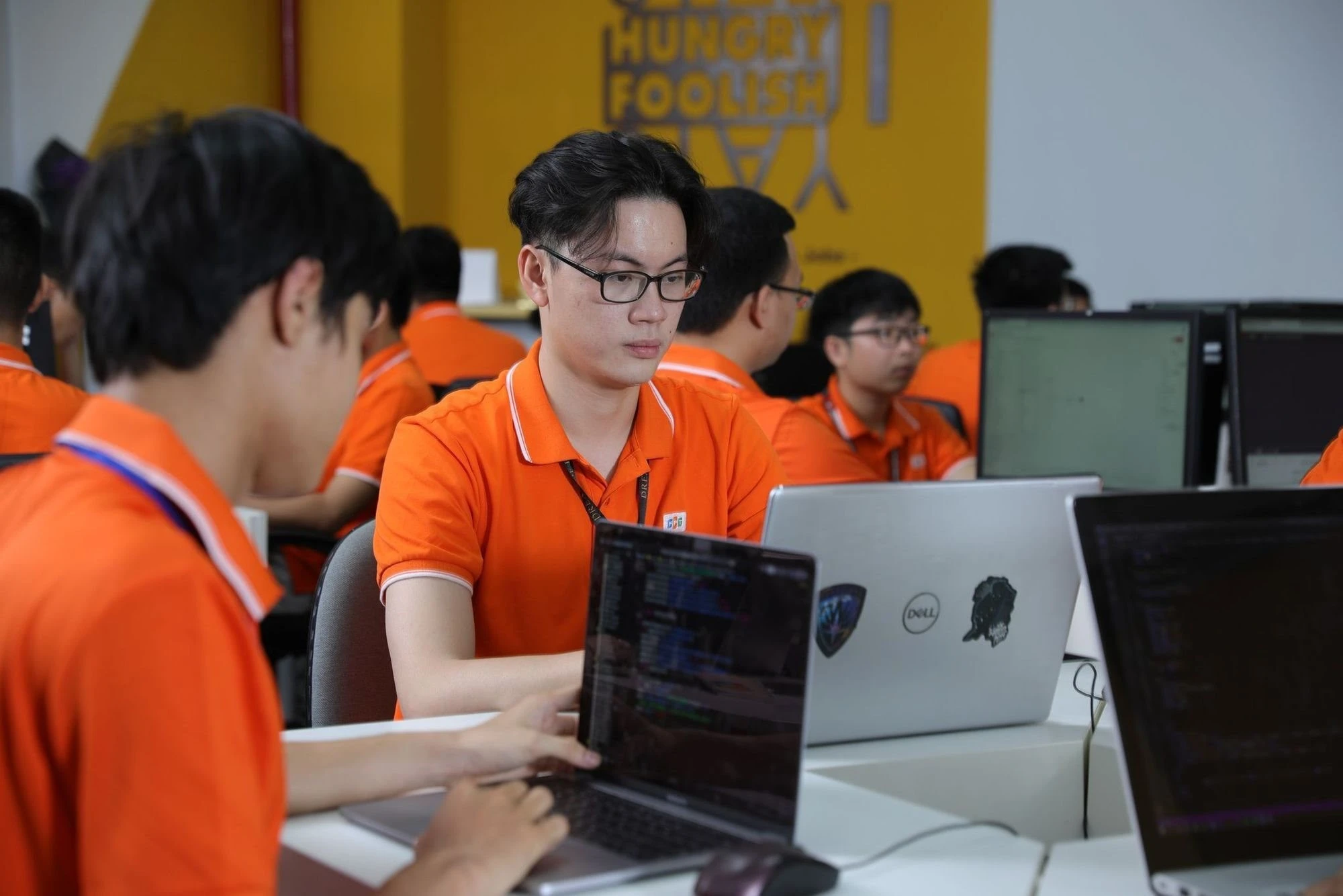 AI dân chủ hóa tri thức: Sự thật hay ảo tưởng trong tay ai?